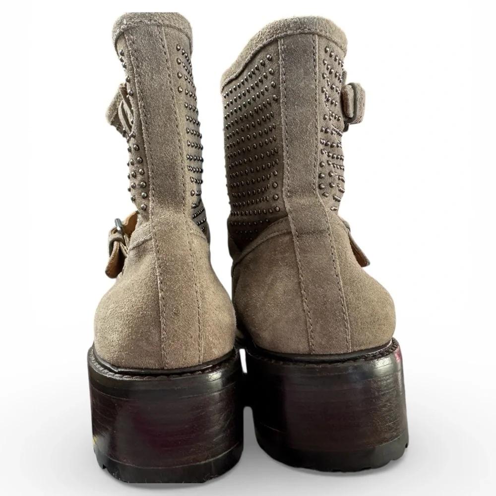Coach Gates women's studded suede pull-on boots size 9